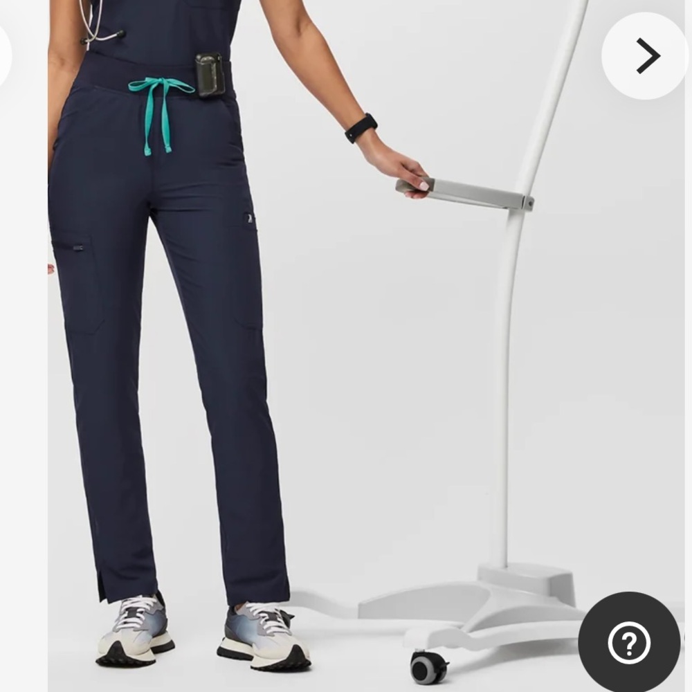 High Waisted Yola FREEx Lined Skinny Scrub Pants